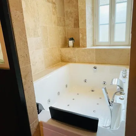 Dom wakacyjny Maison De Avec Prive *